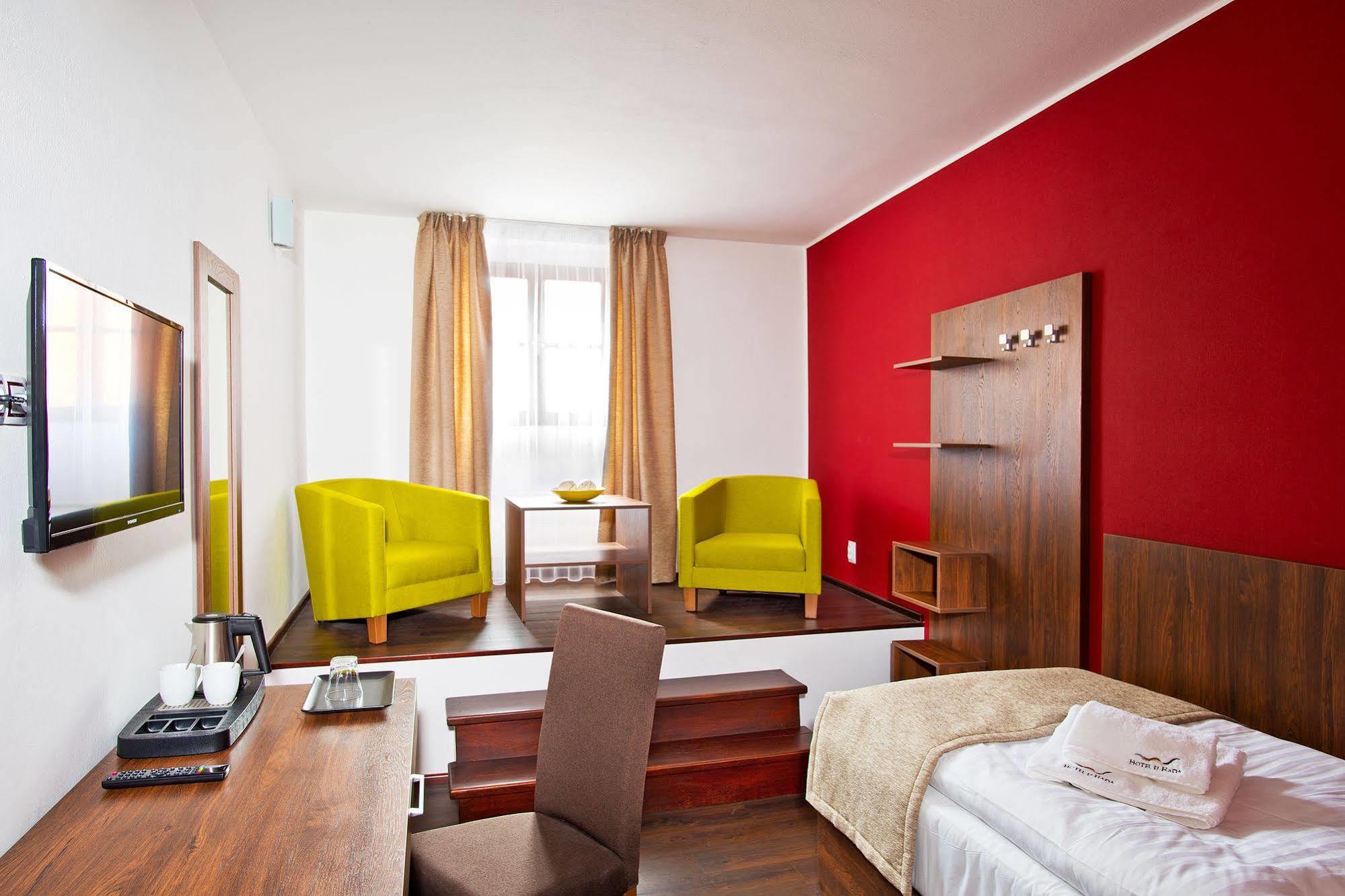 Hotel U Hada Zatec Екстер'єр фото